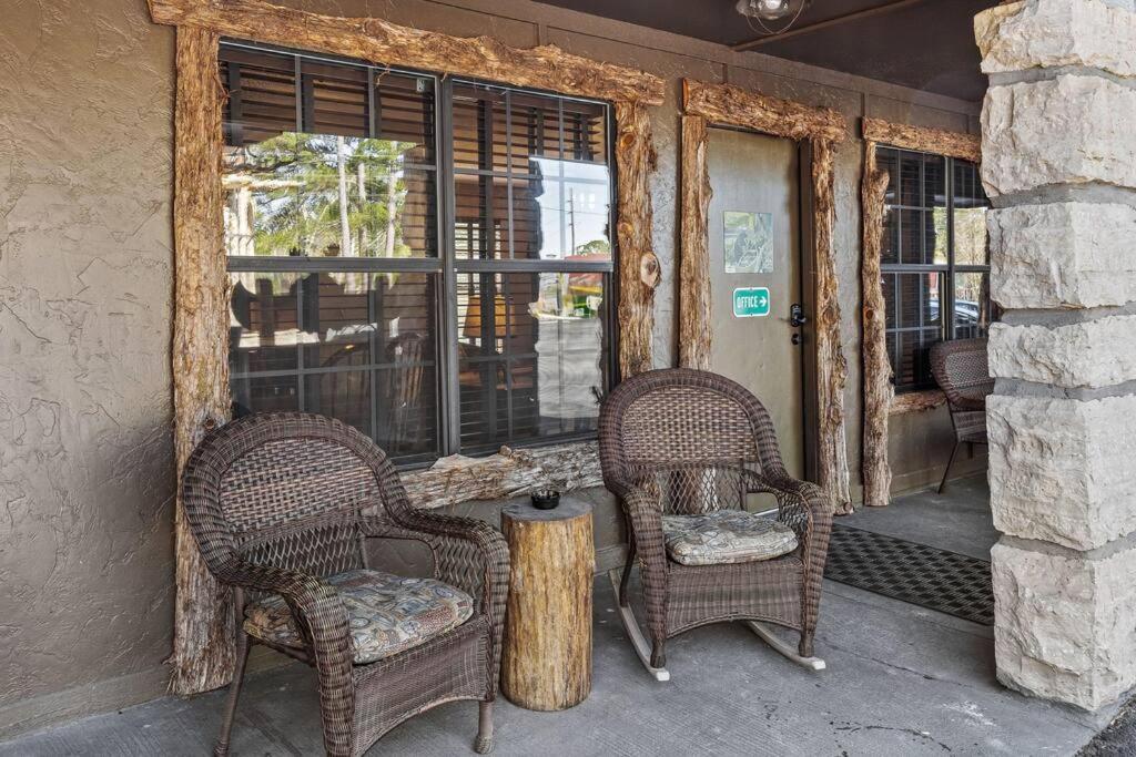 Stonegate Lodge Bear'S Den Kitchen, Pool, Firepit, Wifi ,Smart Tvs يوريكا سبرينغز المظهر الخارجي الصورة