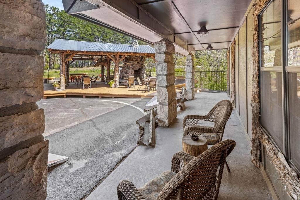 Stonegate Lodge Bear'S Den Kitchen, Pool, Firepit, Wifi ,Smart Tvs يوريكا سبرينغز المظهر الخارجي الصورة