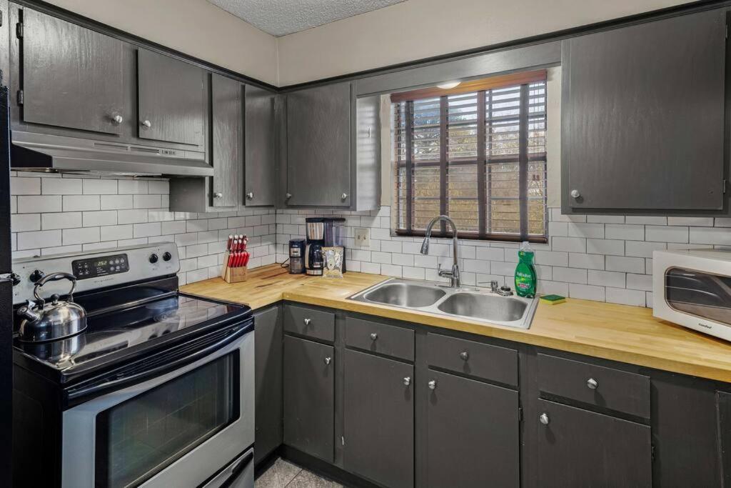 Stonegate Lodge Bear'S Den Kitchen, Pool, Firepit, Wifi ,Smart Tvs يوريكا سبرينغز المظهر الخارجي الصورة